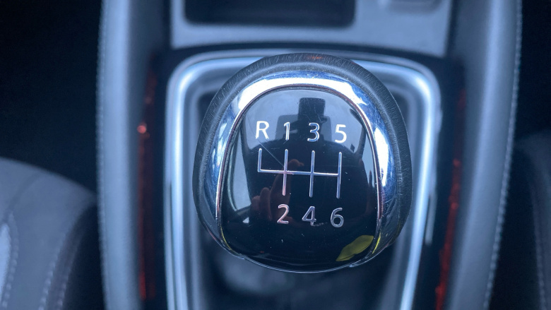 Nissan Qashqai 1.3 DiG-T Acenta Premium 5dr Petrol Hatchback